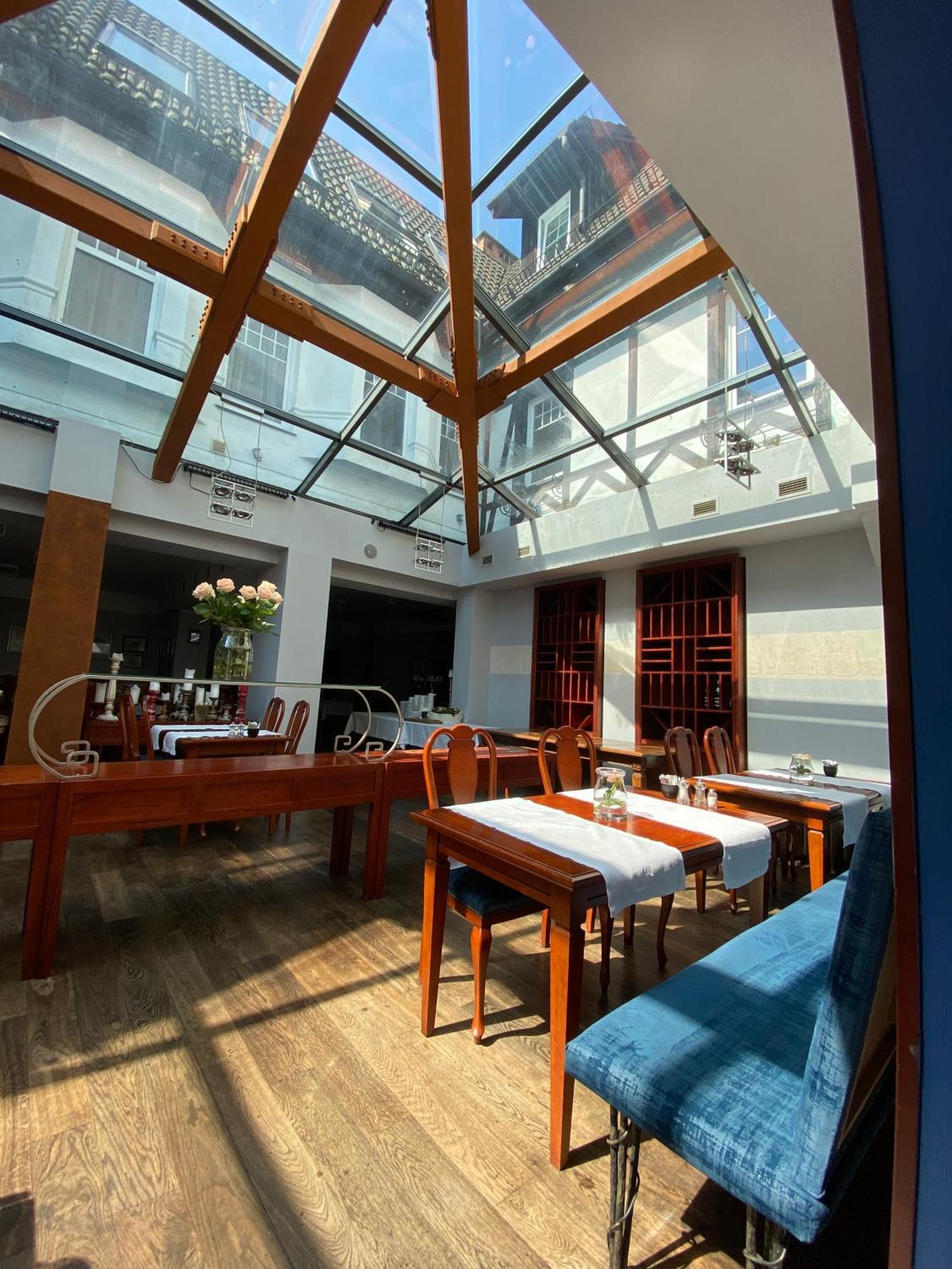 Hotel Rejs أوستكا المظهر الخارجي الصورة