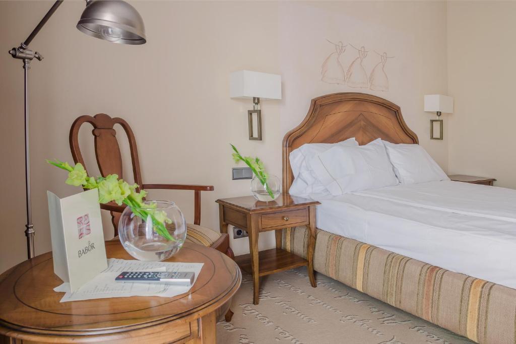 Hotel Rejs أوستكا الغرفة الصورة