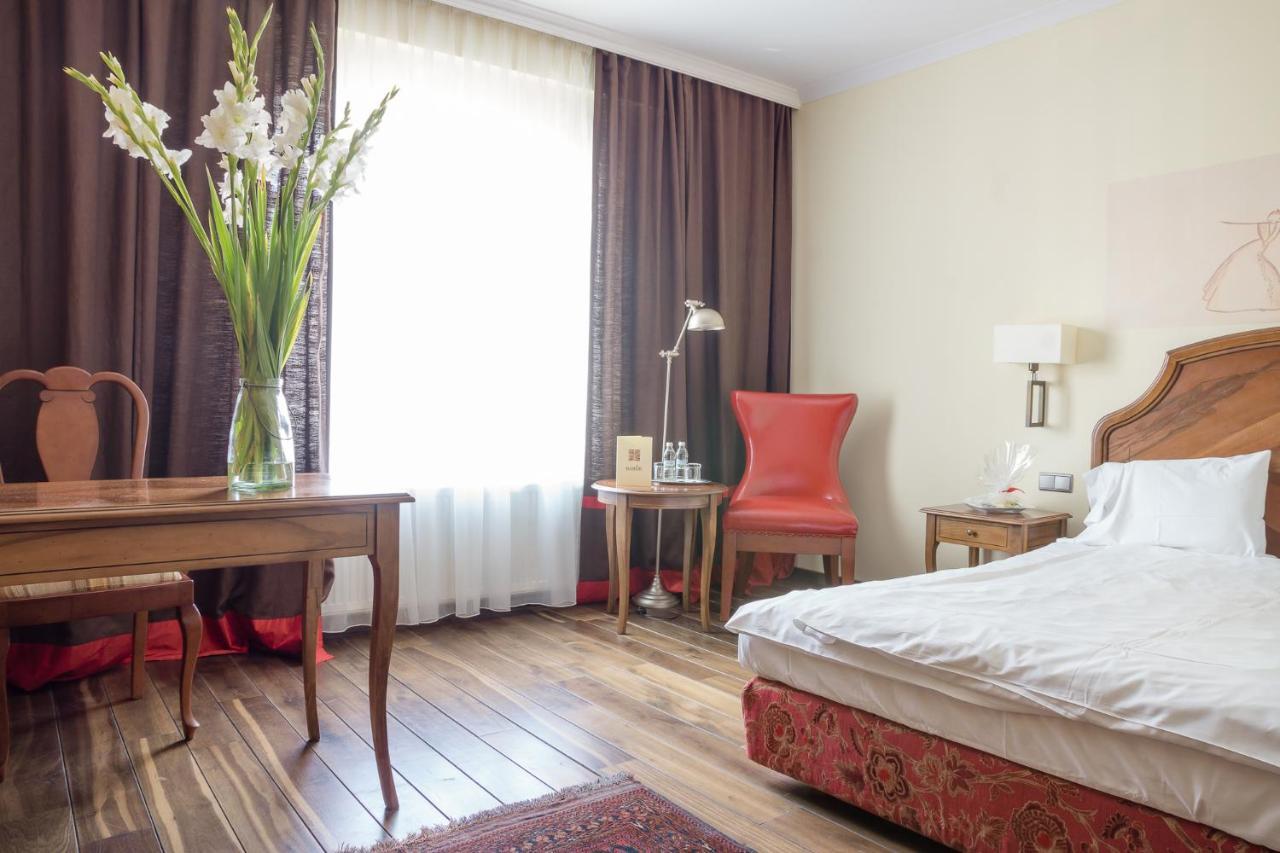 Hotel Rejs أوستكا الغرفة الصورة