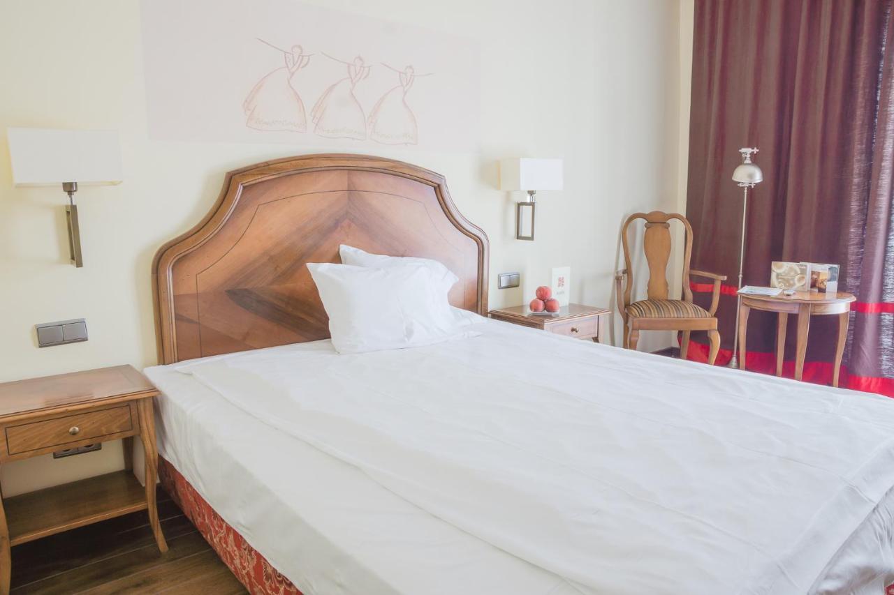 Hotel Rejs أوستكا الغرفة الصورة