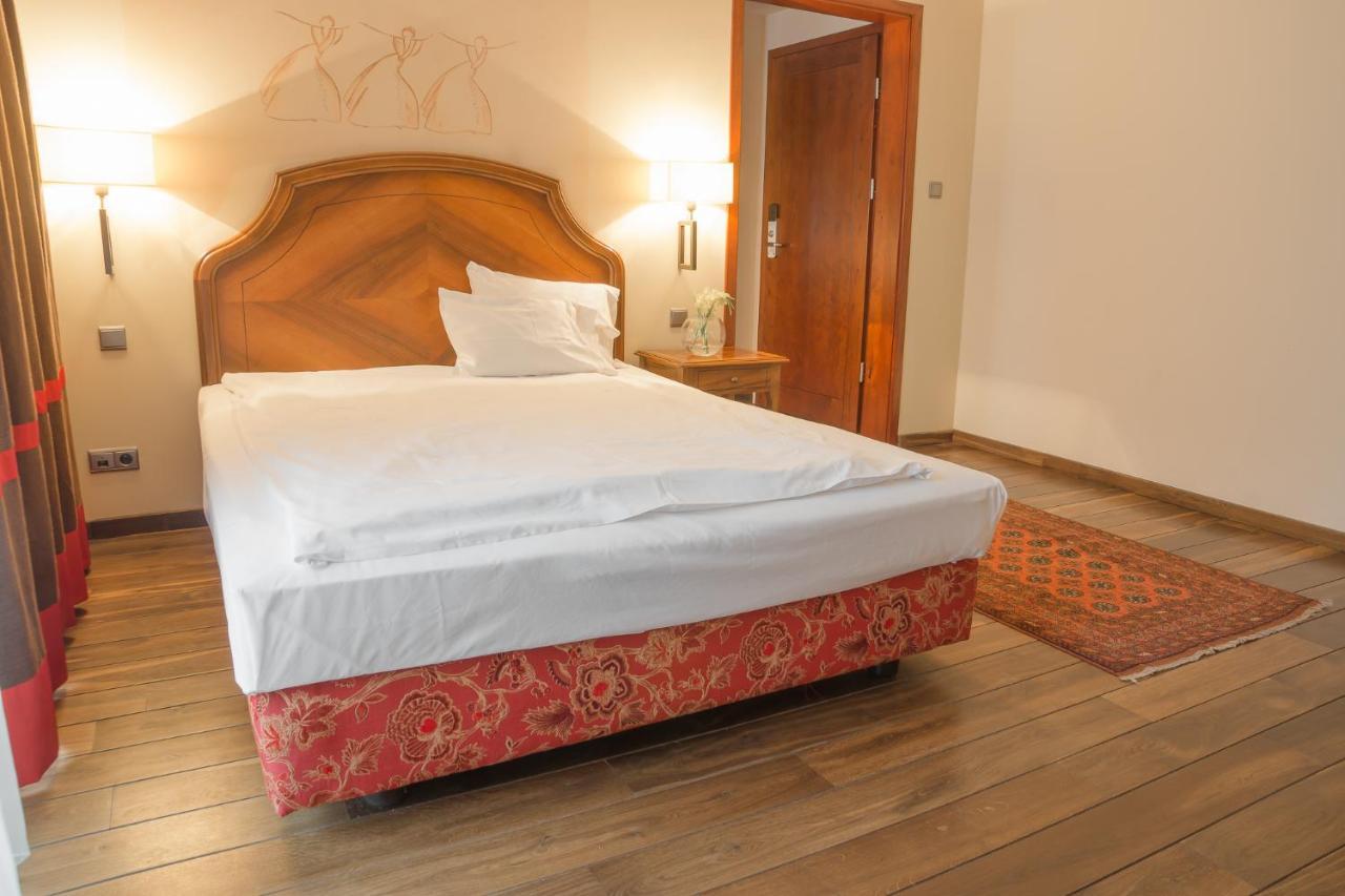 Hotel Rejs أوستكا الغرفة الصورة